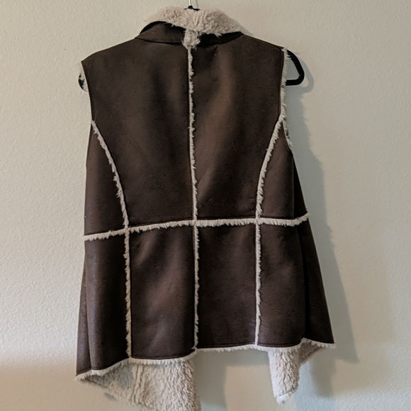 Cripple Creek Shearling Vest - Picture 4 of 4
